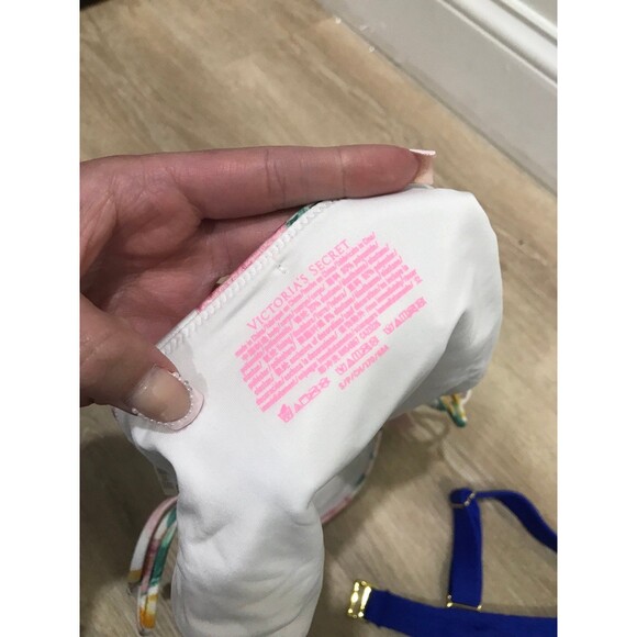 Vs pink Bikini bottoms nwt - Picture 4 of 5